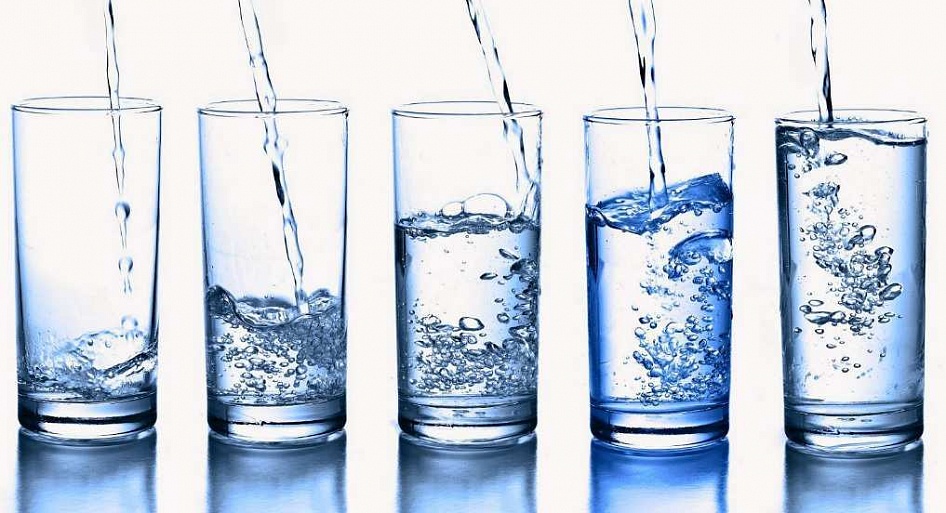 Как выпивать норму воды в день и не захлебнуться?)